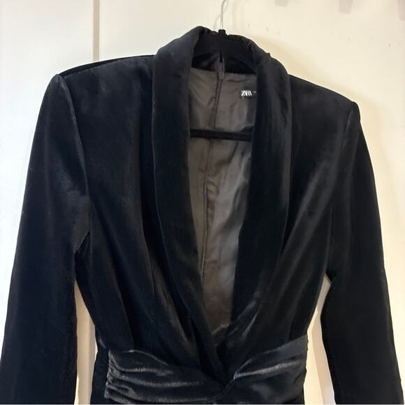 Zara Black Velvet Plunging Neckline Long Sleeve Mini Dress Small - Picture 3 of 10